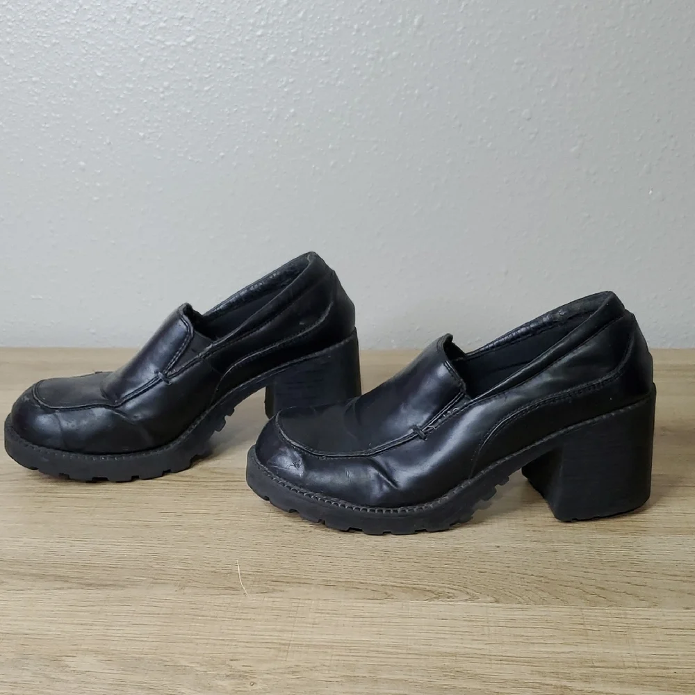Route 66 Black Chunky Heel Platform Loafers Women's Size 9